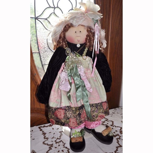 Little Souls Swanky Patricia Pinot Gretchen Wilson Whimsical Cloth Doll 24 Inch - Picture 2 of 8